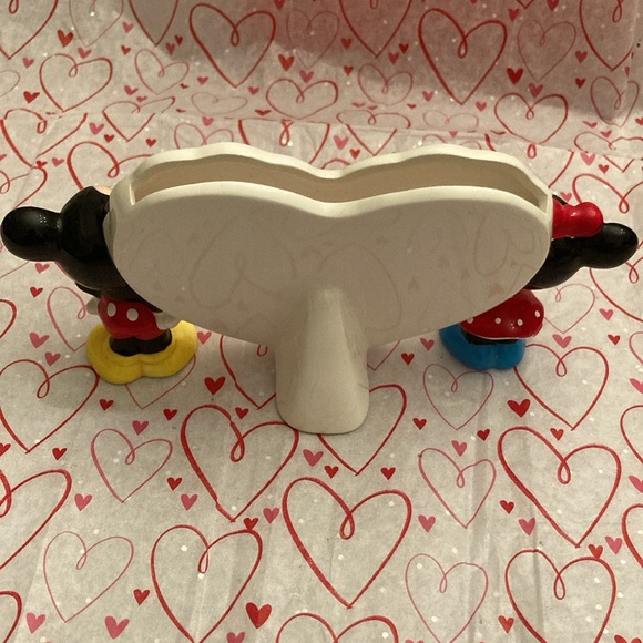 ADORABLE Ceramic HEART FRAME w/3D Minnie& Mickey Mouse; integrated rear support - Picture 3 of 6